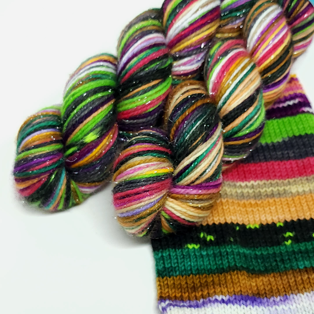 Mountain roots -- Matchy Matchy Shiny Sock
